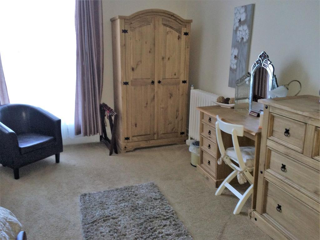 Hilbury Court Hotel Trowbridge Dış mekan fotoğraf
