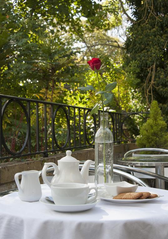 Hilbury Court Hotel Trowbridge Dış mekan fotoğraf