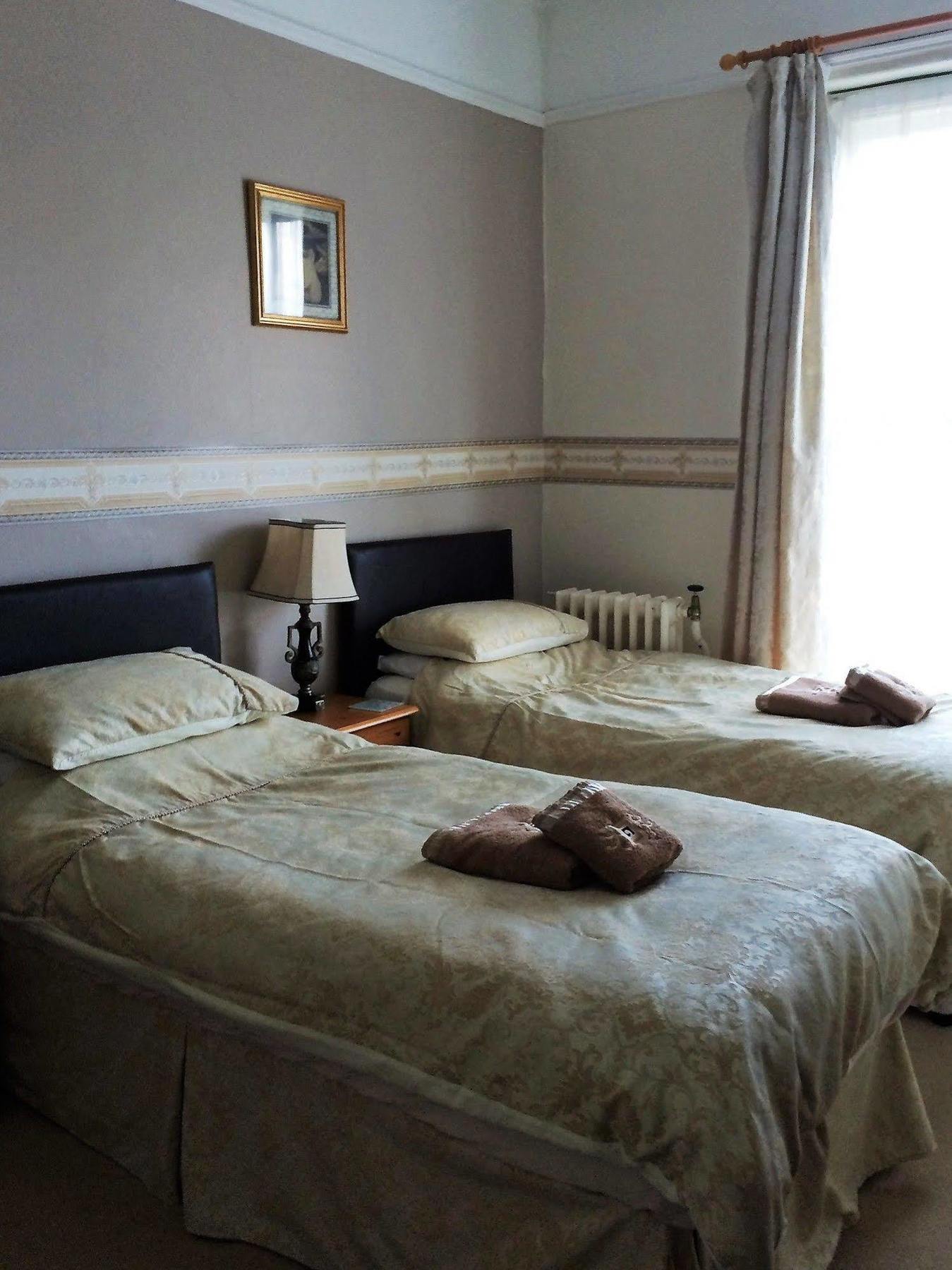 Hilbury Court Hotel Trowbridge Dış mekan fotoğraf